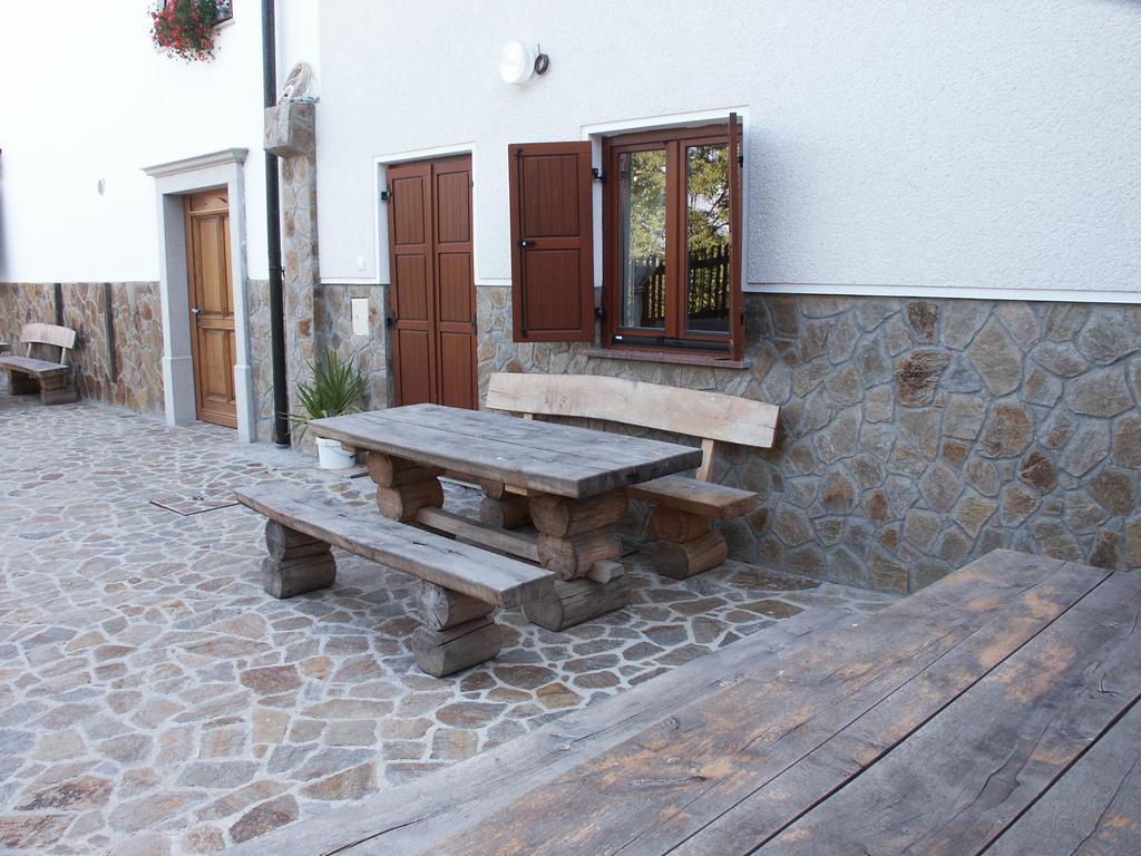 Pri Lazarju Farm Stay Podgrad  Extérieur photo